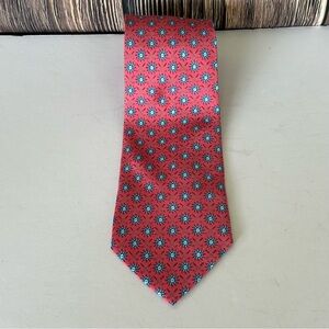 Vineyard Vines Red and Blue Patterned Tie